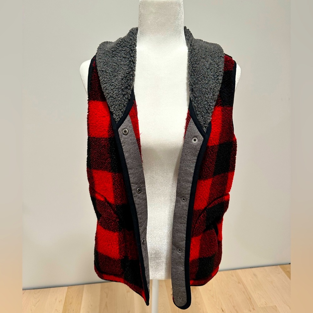 Woolrich Buffalo check vest.  Size Medium.